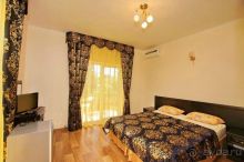 Детский отель на берегу моря, с собственным пляжем, бассейном и детской анимацией, приглашает!  Краснодарский кр. г.Сочи, Лазаревское - Вардане, пер.Огородный, 356 e-mail: sochi-pearl@yandex.ru тел. 8(989)818-78-53 Наш сайт http://sochi-pearl.umi.ru