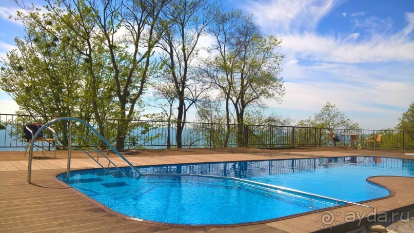 Детский отель на берегу моря, с собственным пляжем, бассейном и детской анимацией, приглашает!  Краснодарский кр. г.Сочи, Лазаревское - Вардане, пер.Огородный, 356 e-mail: sochi-pearl@yandex.ru тел. 8(989)818-78-53 Наш сайт http://sochi-pearl.umi.ru