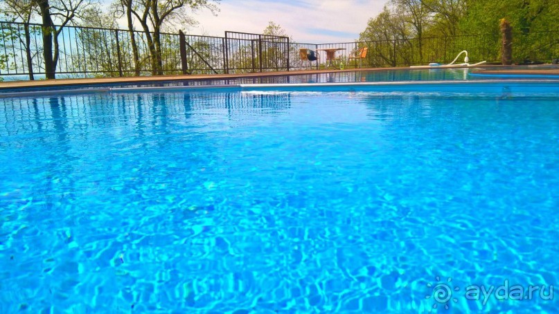 Детский отель на берегу моря, с собственным пляжем, бассейном и детской анимацией, приглашает!  Краснодарский кр. г.Сочи, Лазаревское - Вардане, пер.Огородный, 356 e-mail: sochi-pearl@yandex.ru тел. 8(989)818-78-53 Наш сайт http://sochi-pearl.umi.ru