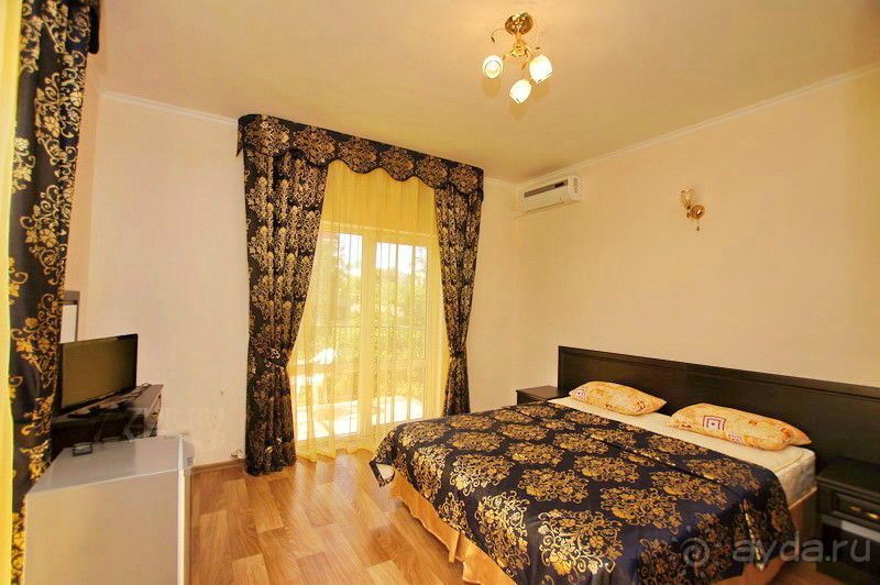 Детский отель на берегу моря, с собственным пляжем, бассейном и детской анимацией, приглашает!  Краснодарский кр. г.Сочи, Лазаревское - Вардане, пер.Огородный, 356 e-mail: sochi-pearl@yandex.ru тел. 8(989)818-78-53 Наш сайт http://sochi-pearl.umi.ru