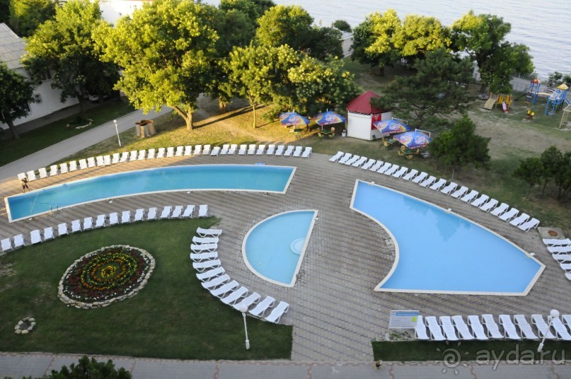 КТО ЗА ЧЕМ ЕДЕТ НА МОРЕ....