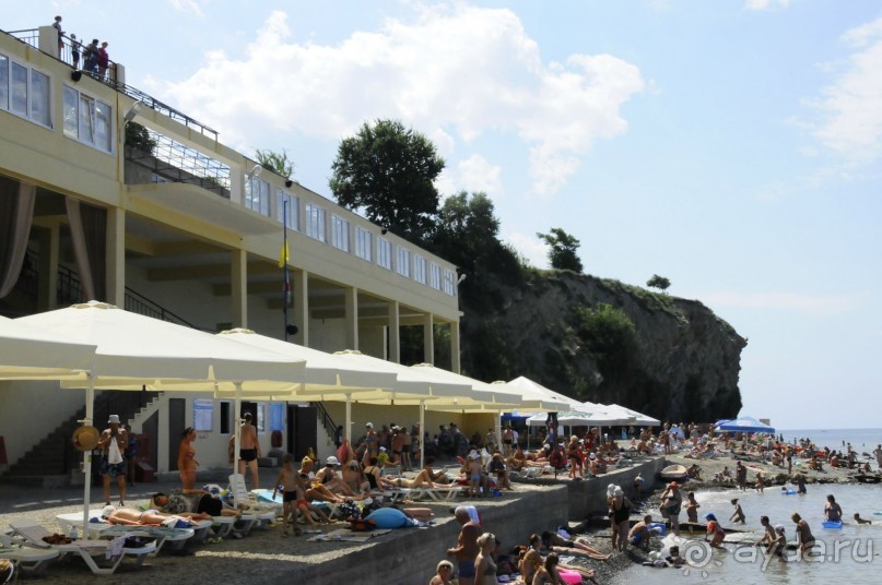 КТО ЗА ЧЕМ ЕДЕТ НА МОРЕ....