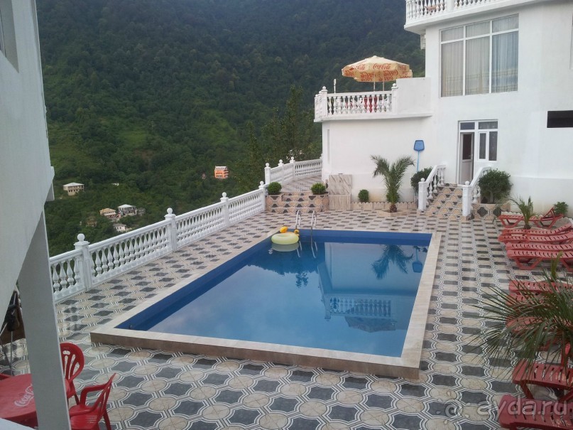 otdix v batumi kvariati otel zura