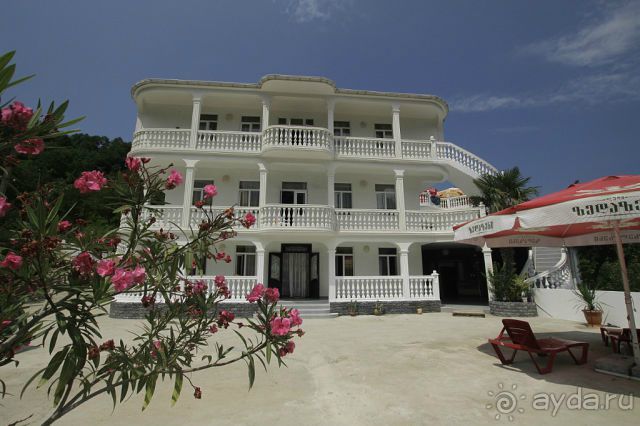 otdix v batumi kvariati otel zura