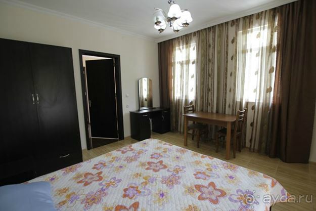 otel zura otdiox batumi kvariati