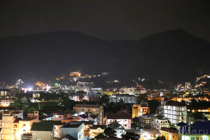 спокойный,зеленый