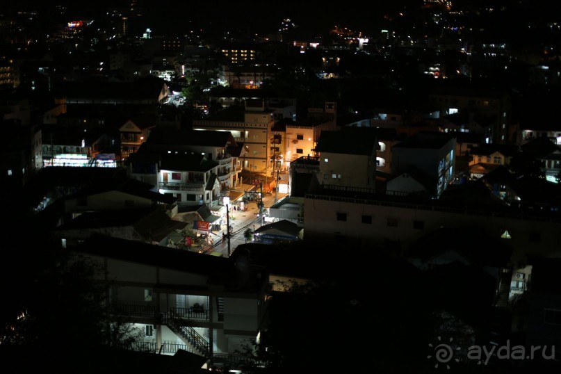 спокойный,зеленый