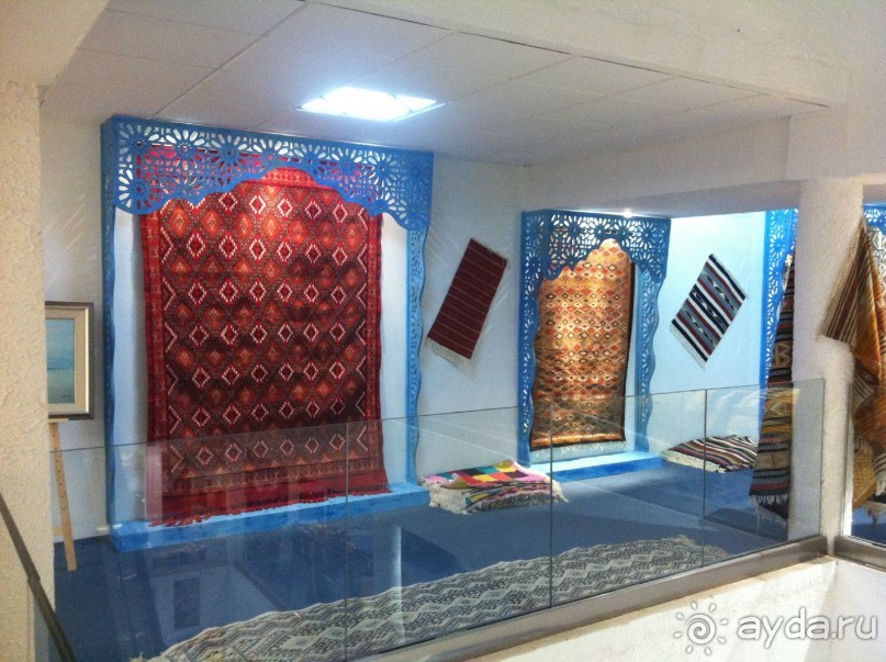 Альбом отзыва "Зыринг, не подкреплённый шоппингом, приводит к депрессингу !"