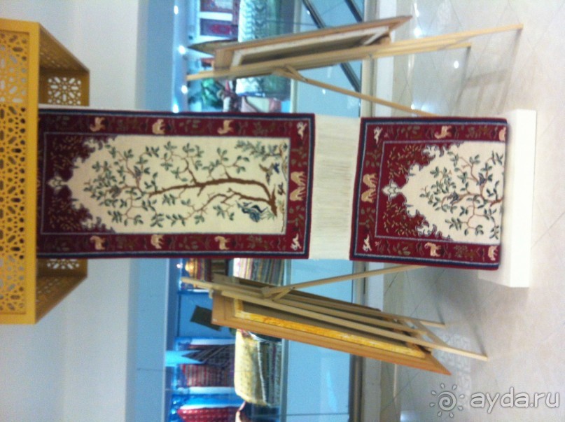 Альбом отзыва "Зыринг, не подкреплённый шоппингом, приводит к депрессингу !"