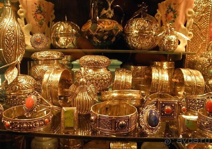 Альбом отзыва "Зыринг, не подкреплённый шоппингом, приводит к депрессингу !"