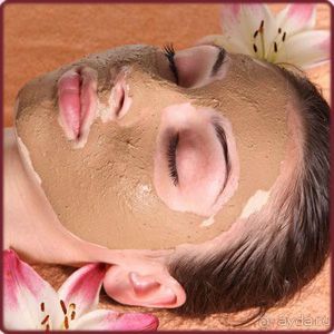 Альбом отзыва "- Куда наносить косметику?  /  - А куда ты хочешь чтобы тебя поцеловали?…"