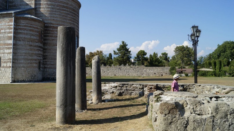 Абхазия и ещё раз Абхазия.