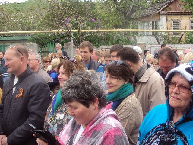 ДЕСЯТАЯ. ПОДЗАБОРНАЯ.