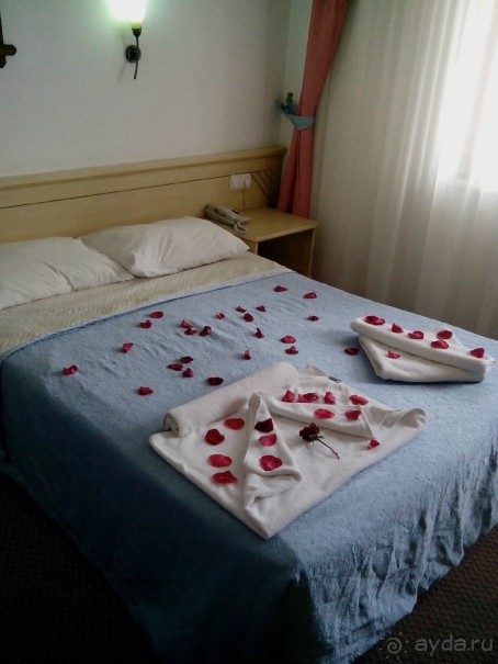 Не верьте плохим отзывам! Для тройки это очень хороший отель!!! Рекомендую!