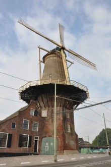 Скучная Гаага и сказочный Делфт