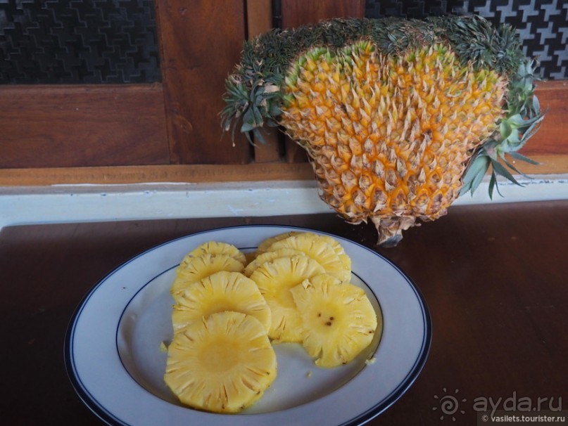 Что у ланкийца под саронгом?