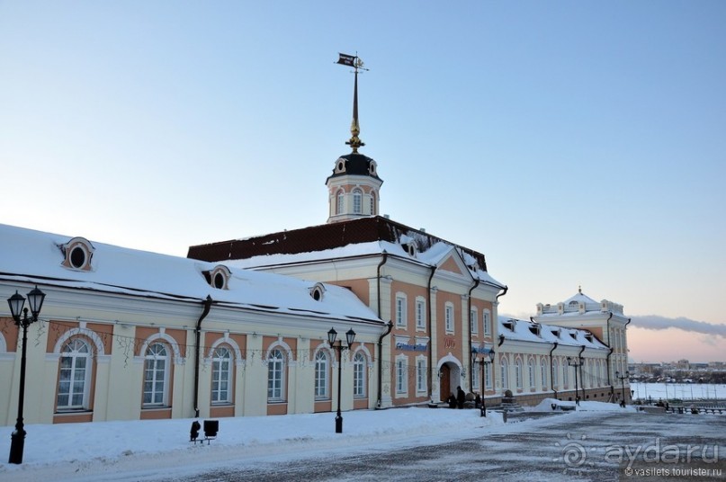 Казань днем и вечером