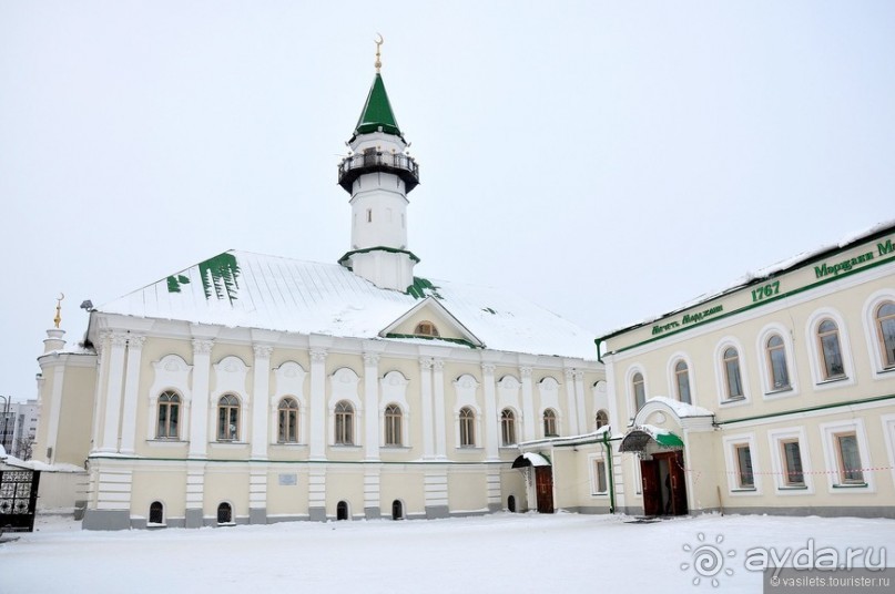 Казань днем и вечером