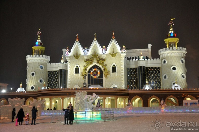 Казань днем и вечером