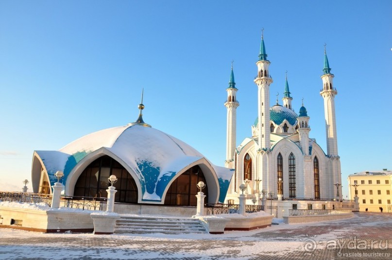 Казань днем и вечером