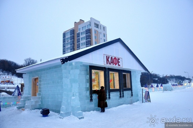 Казань днем и вечером