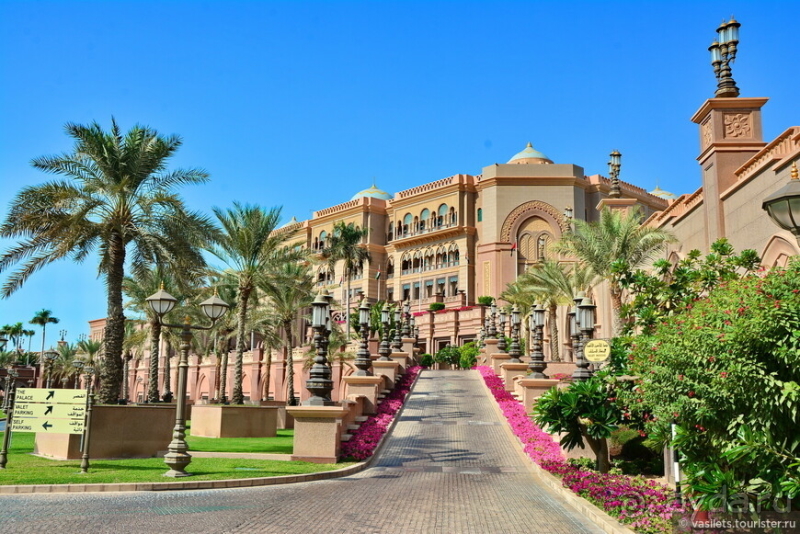 Абу-Даби столица Эмиратов