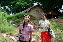 По Бирме босиком