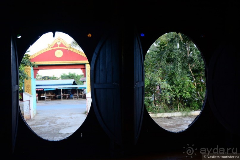 Инле — сказочное озеро в неведомой стране