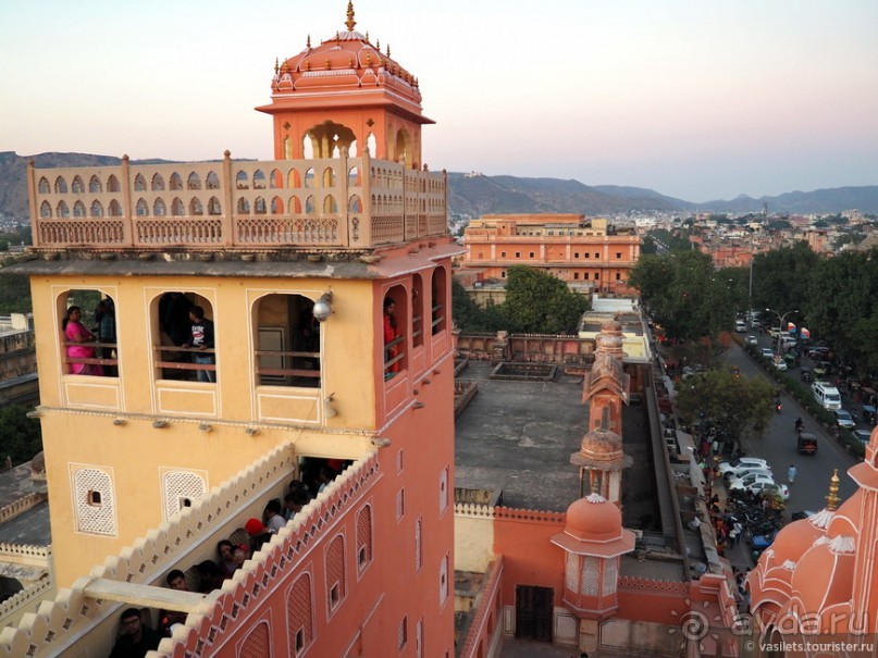 Джайпур, его дворцы и форты