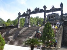 Альбом отзыва "Хуэ. По-вьетнамски - это не ругательство"