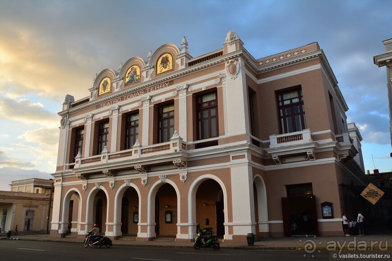 Старинный Тринидад и еще два города Кубы