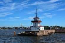 Питер вновь я посетил