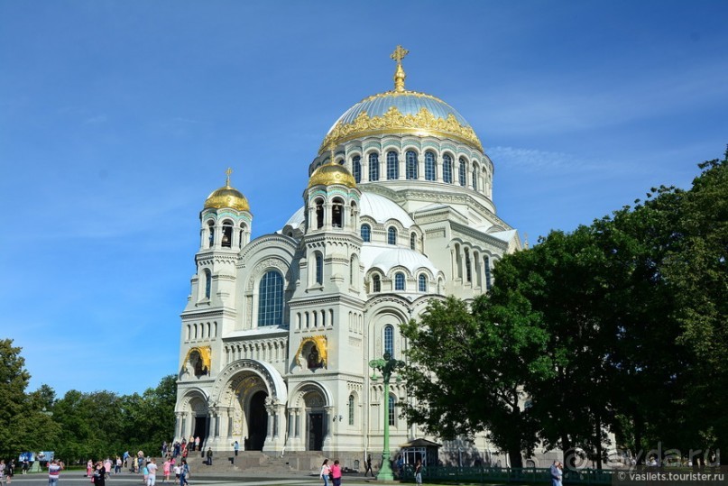 Питер вновь я посетил