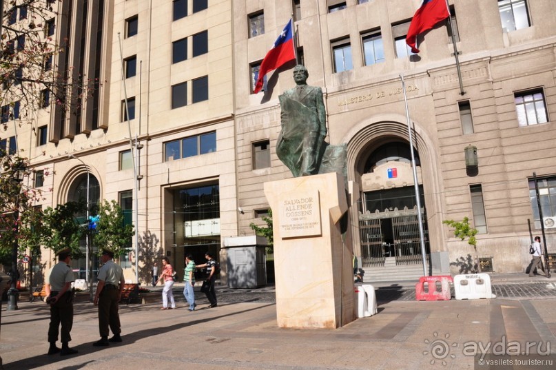 Сантьяго и Вальпараисо — две стороны Чили