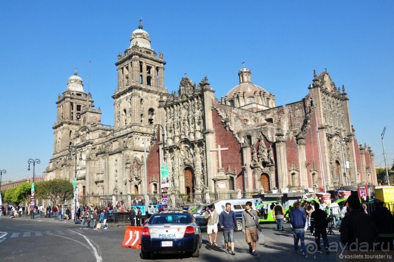 Мехико и пирамиды Теотиукана