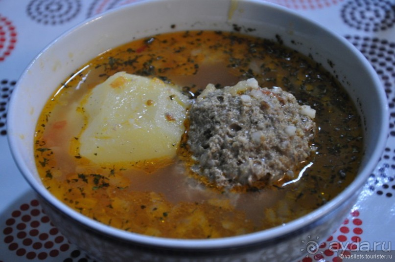 По Баку неспешным шагом