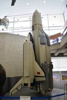 Калуга кошачья и космическая