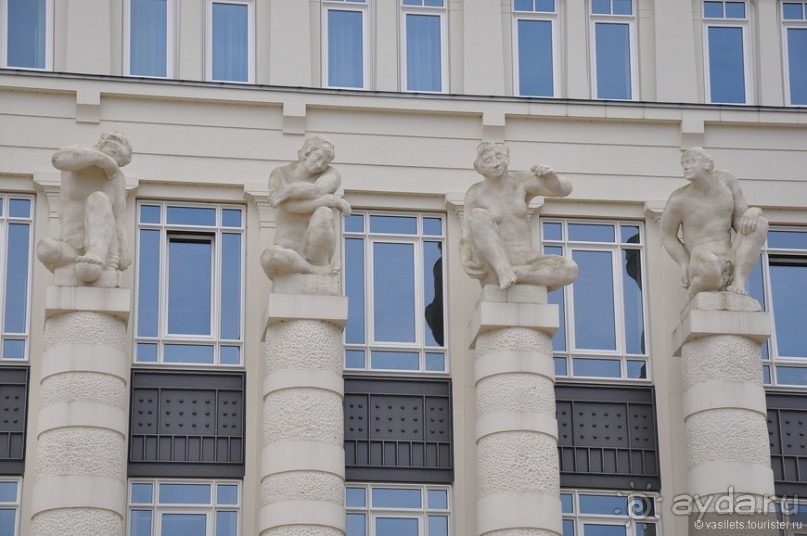 Строгий Люксембург