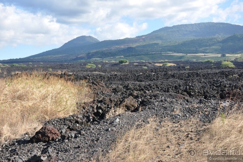 В Сальвадор под конвоем