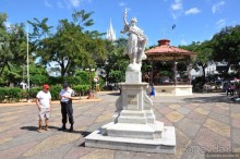 В Сальвадор под конвоем