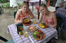 В Сальвадор под конвоем