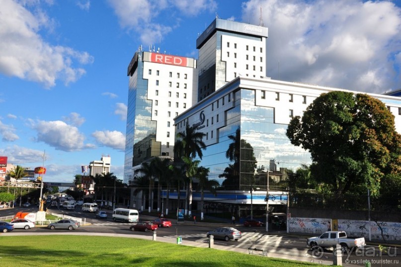 Альбом отзыва "В Сальвадор под конвоем"