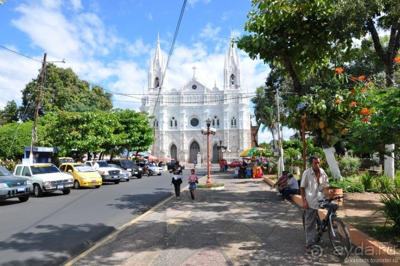 Альбом отзыва "В Сальвадор под конвоем"