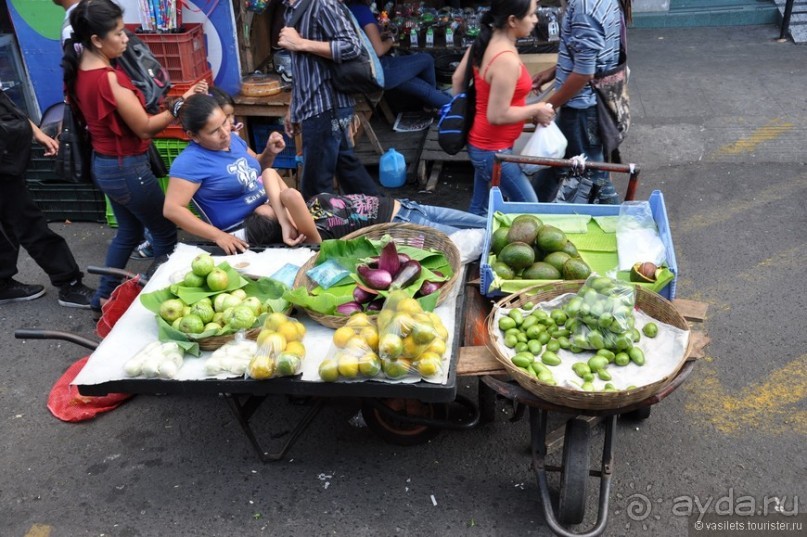 В Сальвадор под конвоем