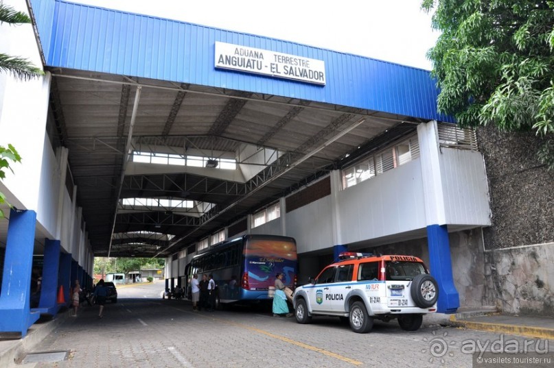 Альбом отзыва "В Сальвадор под конвоем"