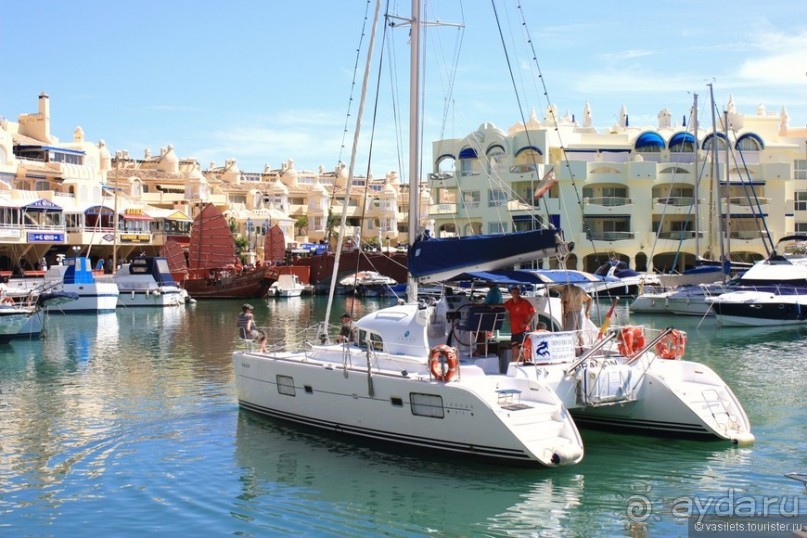 Михас - лошадиный белый город