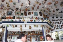 Михас - лошадиный белый город