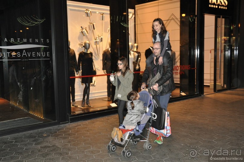 Барселона — день и ночь