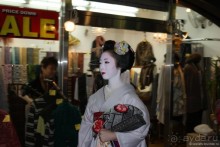 Случайно в Японии встретить гейшу