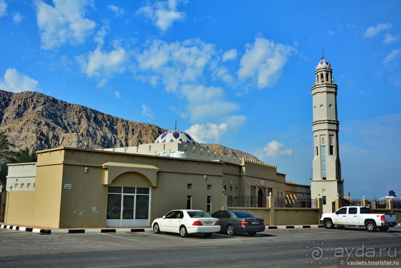 Альбом истории "Неожиданно интересный Оман"